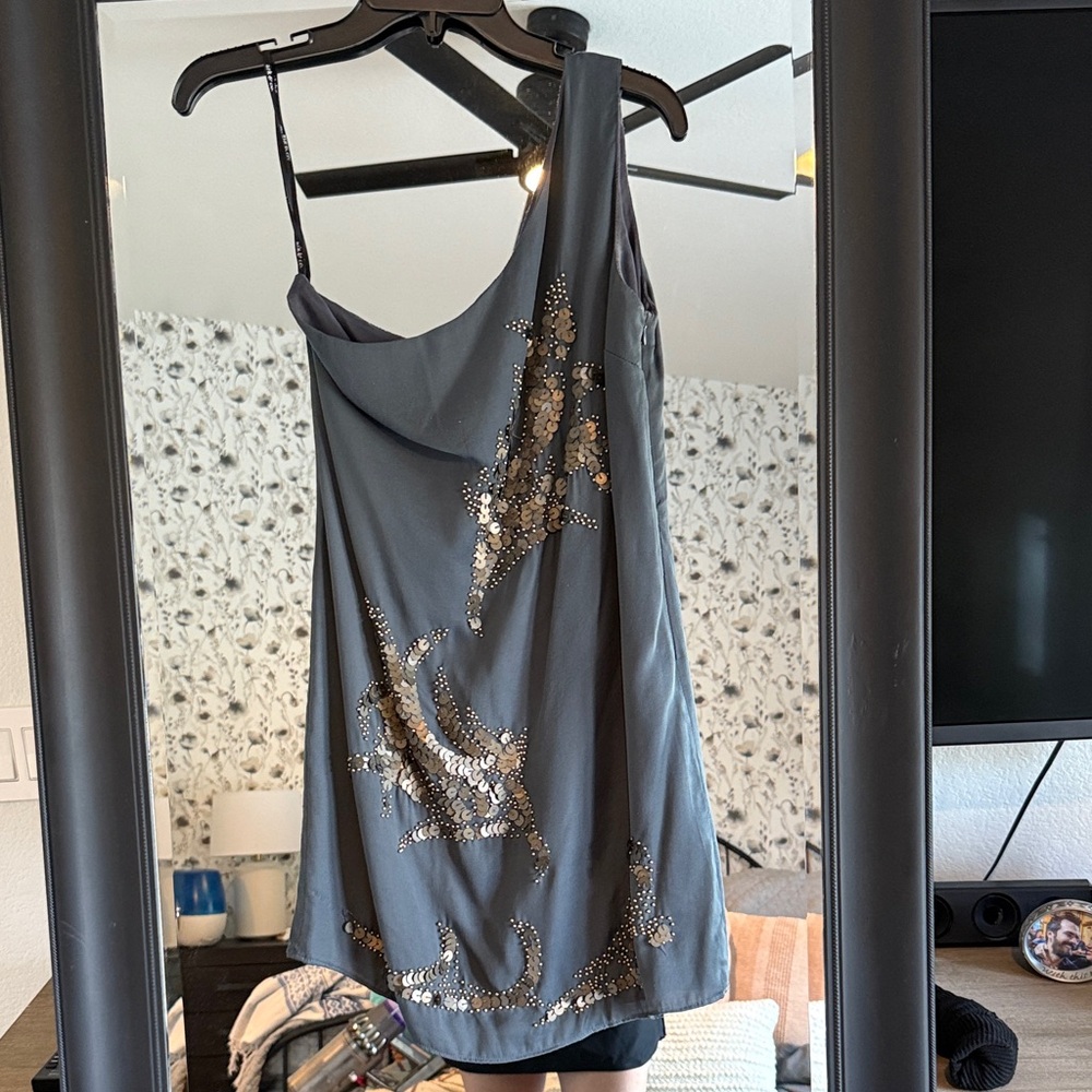 Ark & Co Gray Mini one shoulder Dress with Gold Sequins Sz M